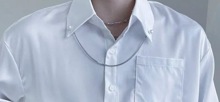 how to wear chain with collared shirt